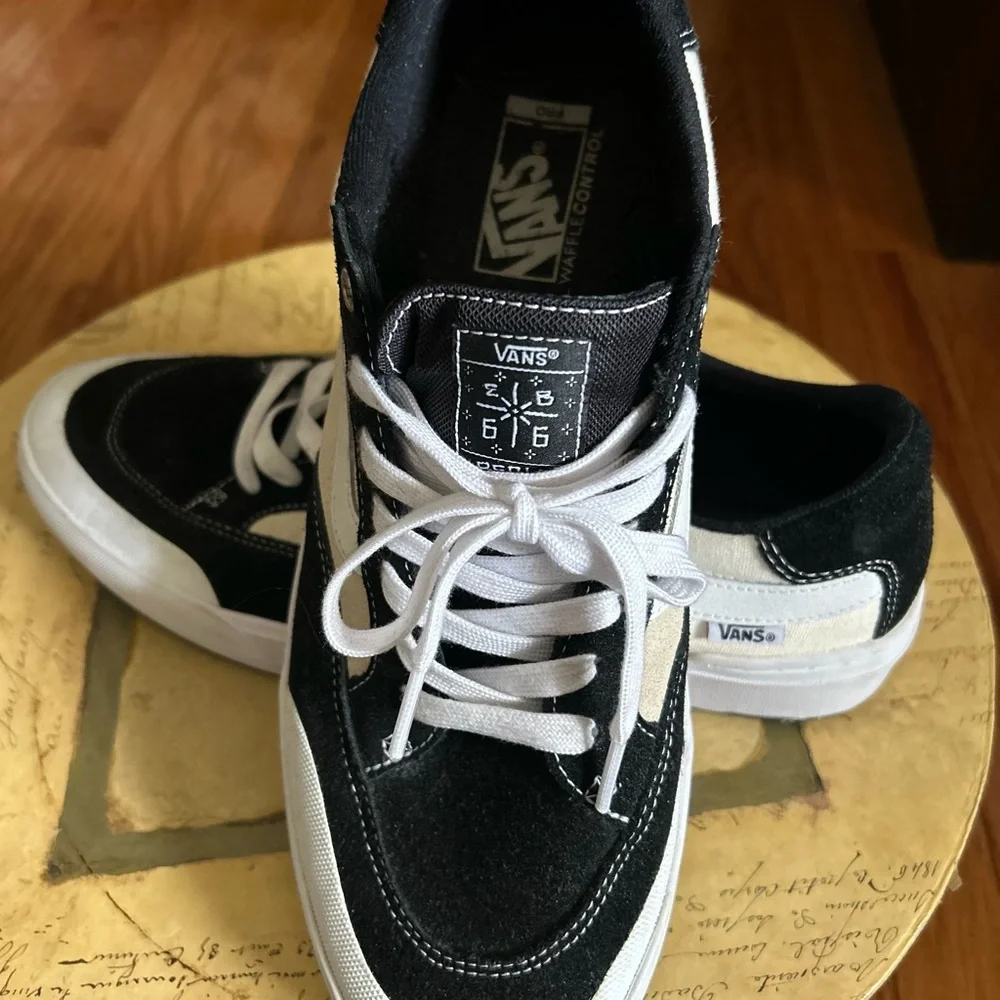 Vans Black and White Sneakers - Picture 2 of 3